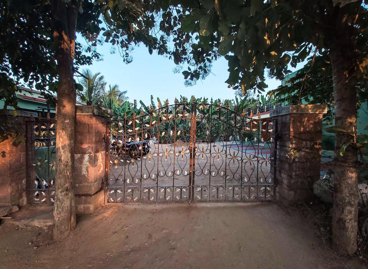 Banana Farm House Hampi Buitenkant foto
